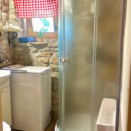 Roza * Rebići